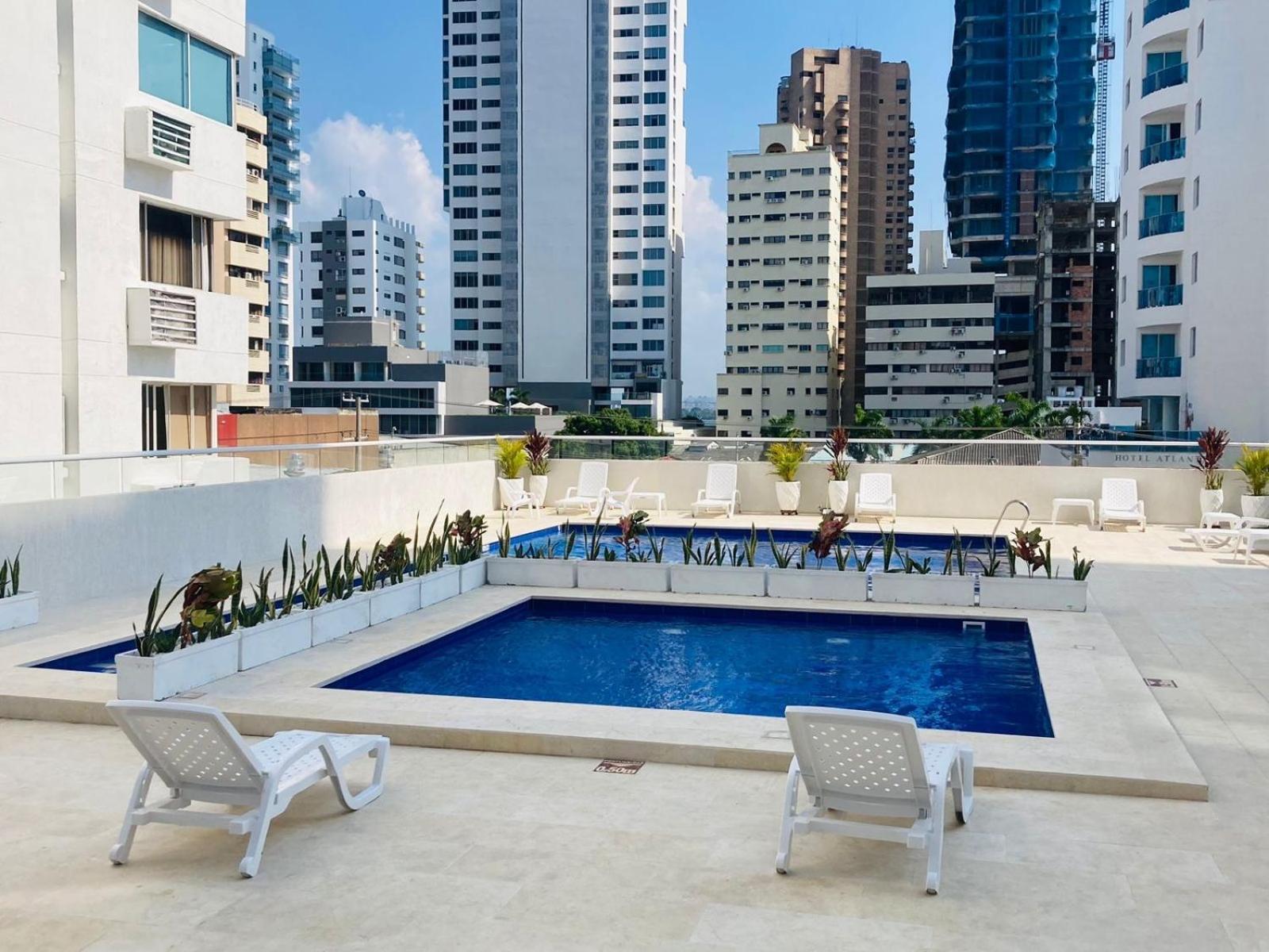 Apartamento Hermoso Apto, Vista Parcial Al Mar Y Al Centro Histórico De De Indias Cartagena