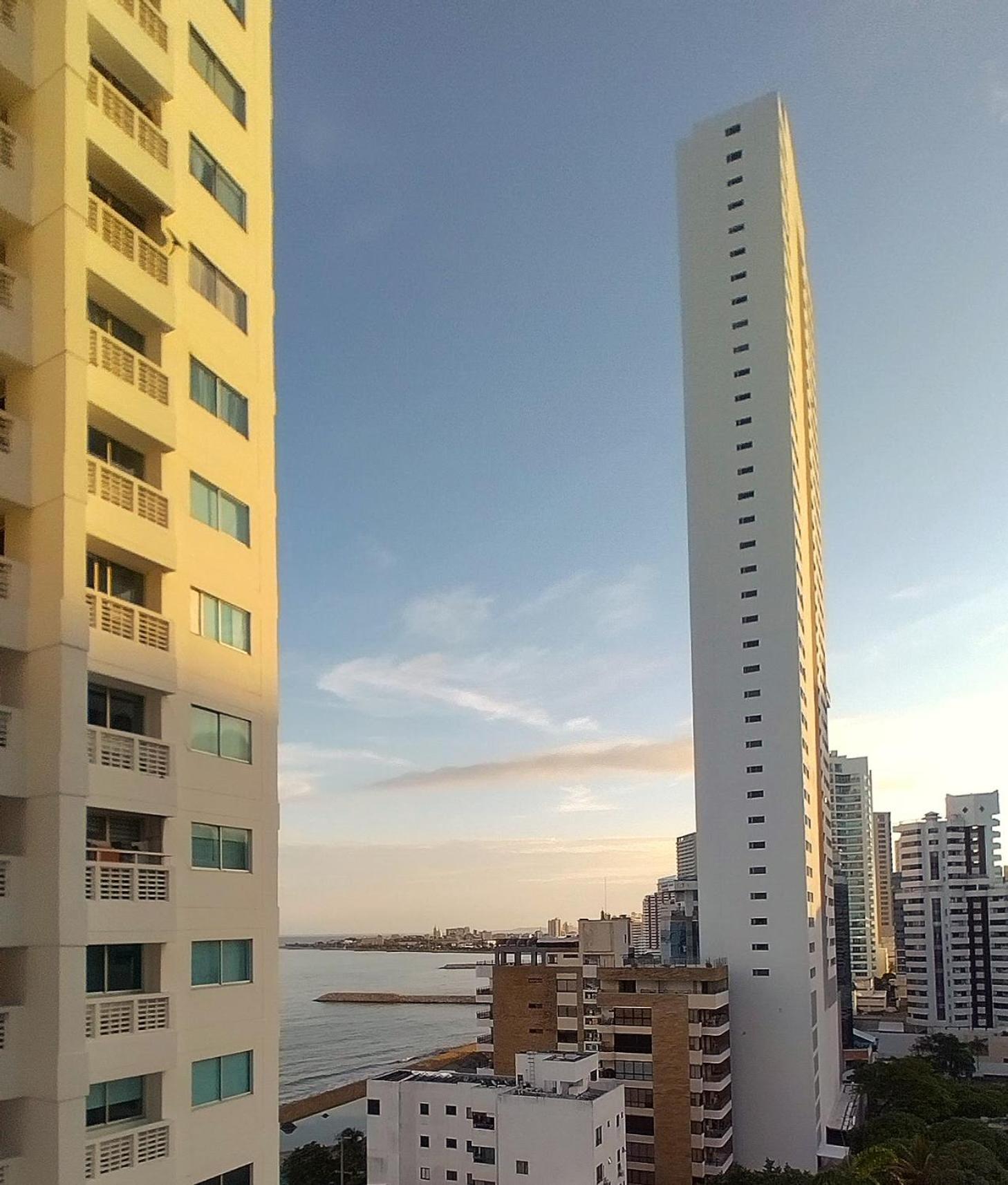 Hermoso Apto, Vista Parcial Al Mar Y Al Centro Historico De De Indias